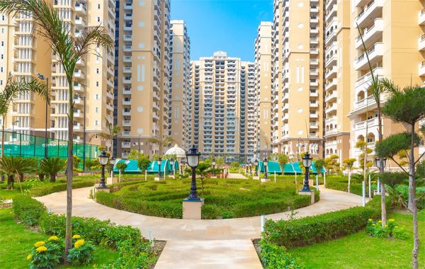 Purvanchal Royal City Phase 2 Luxurious Living in Greater Noida