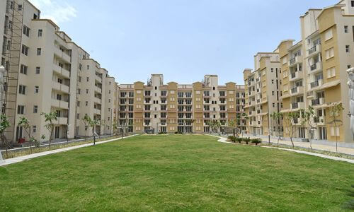 4 bhk apartments for rent in emerald floors premier